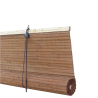 Ein Bambusrollo kann auch wetterfest gestaltet werden