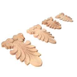 Wooden corbels with acanthus leaf carving