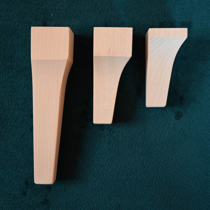Houten bankpoten voor meubeltimmerwerk.