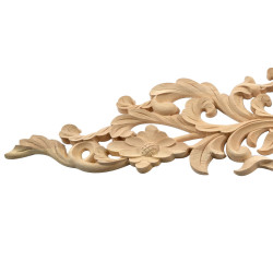 Moldura de madera tallada con corona de laurel