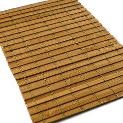 Bambusová roleta upevnená šnúrou, bambusová rohož