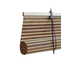 Vindus- eller dørmarkise med naturlige bambusruller av høy kvalitet