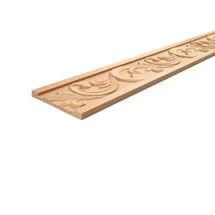 Cornisa de madera y molduras decorativas de estilo gótico