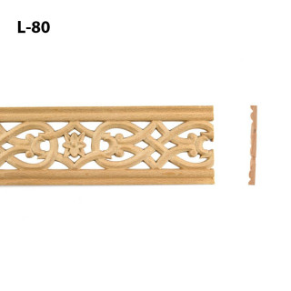 Molduras góticas de madera calada y cornisa de madera