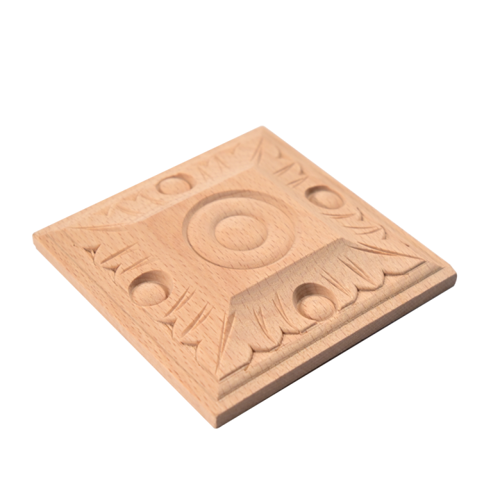 Kvadrātveida koka kokgriezumi ar piegādi mājās