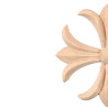 Wooden corner moulding with lily pattern