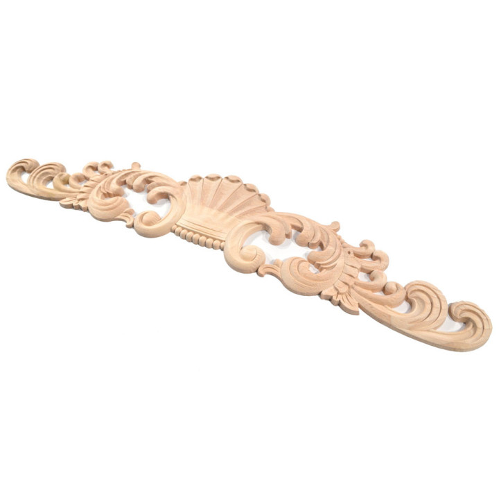 Moldagem de coroas de madeira para decoração de móveis