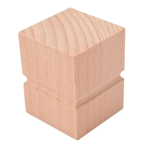 Pied de meuble en forme cube