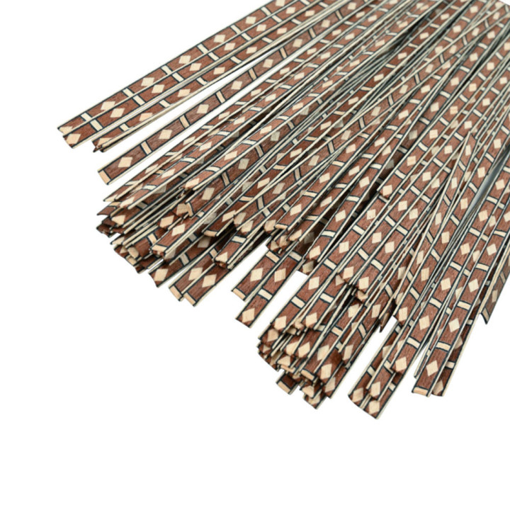 Melni intarsiju raksti