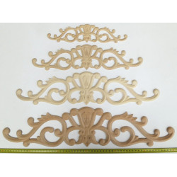 Wood moulding in different sizes