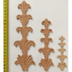 Barock Ornamente aus Holz stehen in drei verschiedenen Grössen im Naturtrend Ornamenten Katalog