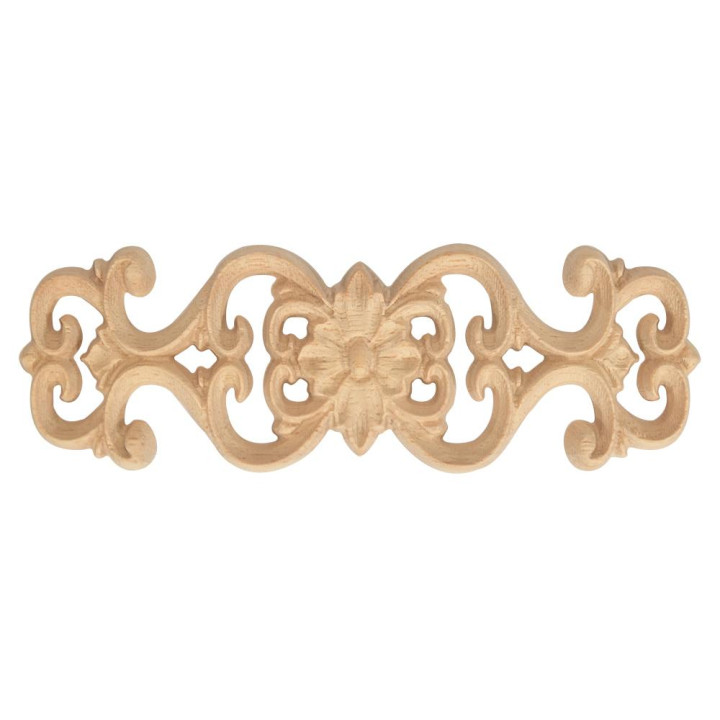 Elegancia y naturaleza: talla en madera con motivos florales