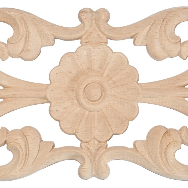 Tallas en madera con motivos florales en la tienda Naturtrend