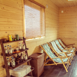 Med våre bambusgardiner kan du isolere varmen og skygge samtidig som du dekorerer hjemmet ditt. Se vårt brede utvalg av kvalitetsvarer på Naturtrend Shop!